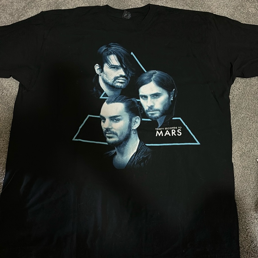 Thirty Seconds to Mars tour tshirt